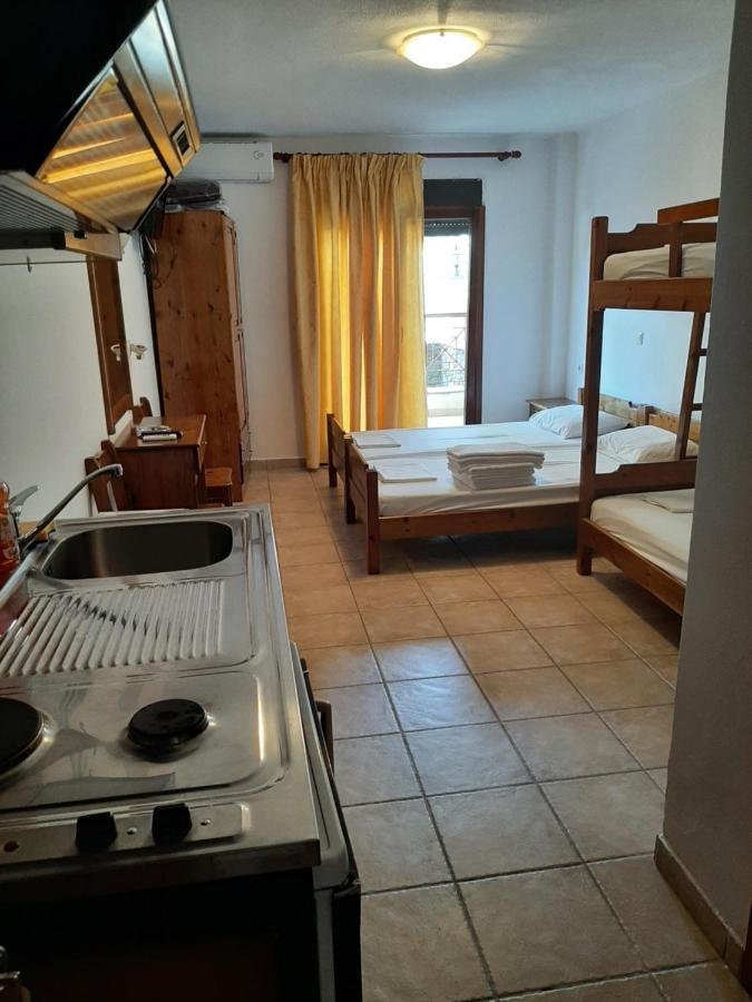 Hotel Kosmas Сарти Экстерьер фото