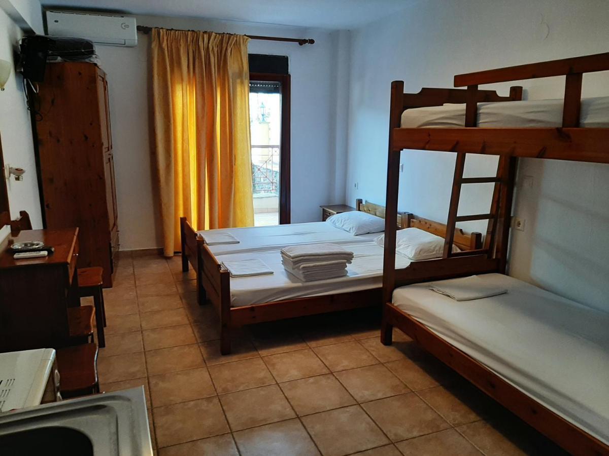 Hotel Kosmas Сарти Экстерьер фото