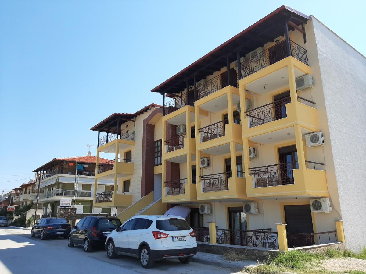 Hotel Kosmas Сарти Экстерьер фото
