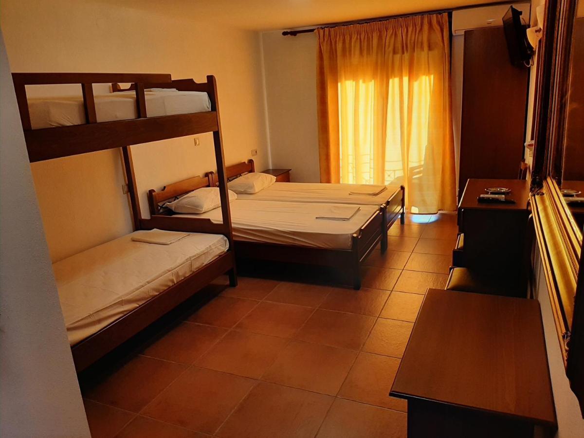 Hotel Kosmas Сарти Экстерьер фото
