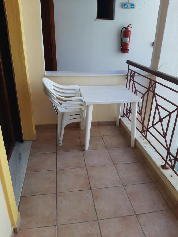 Hotel Kosmas Сарти Номер фото