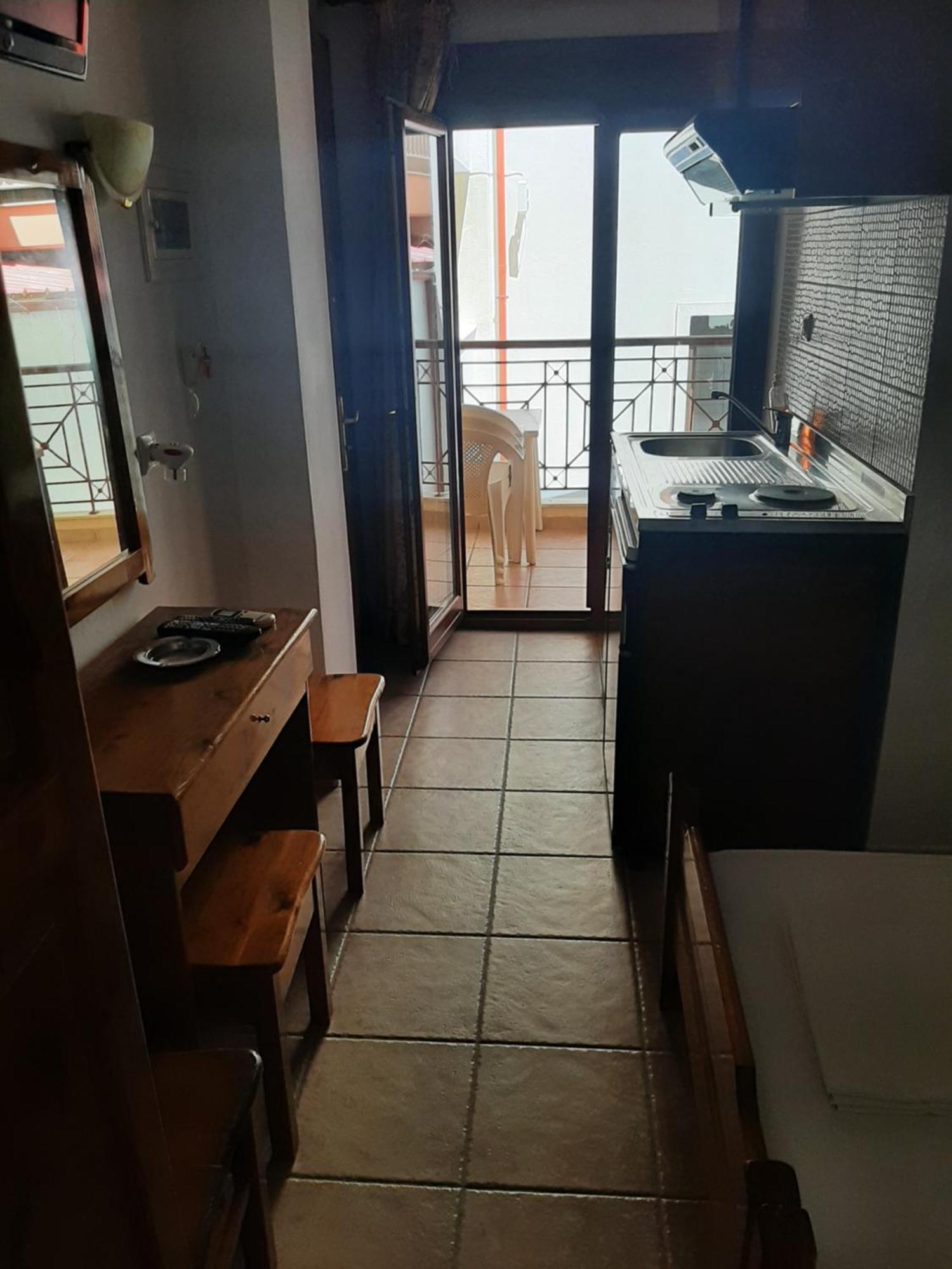 Hotel Kosmas Сарти Номер фото