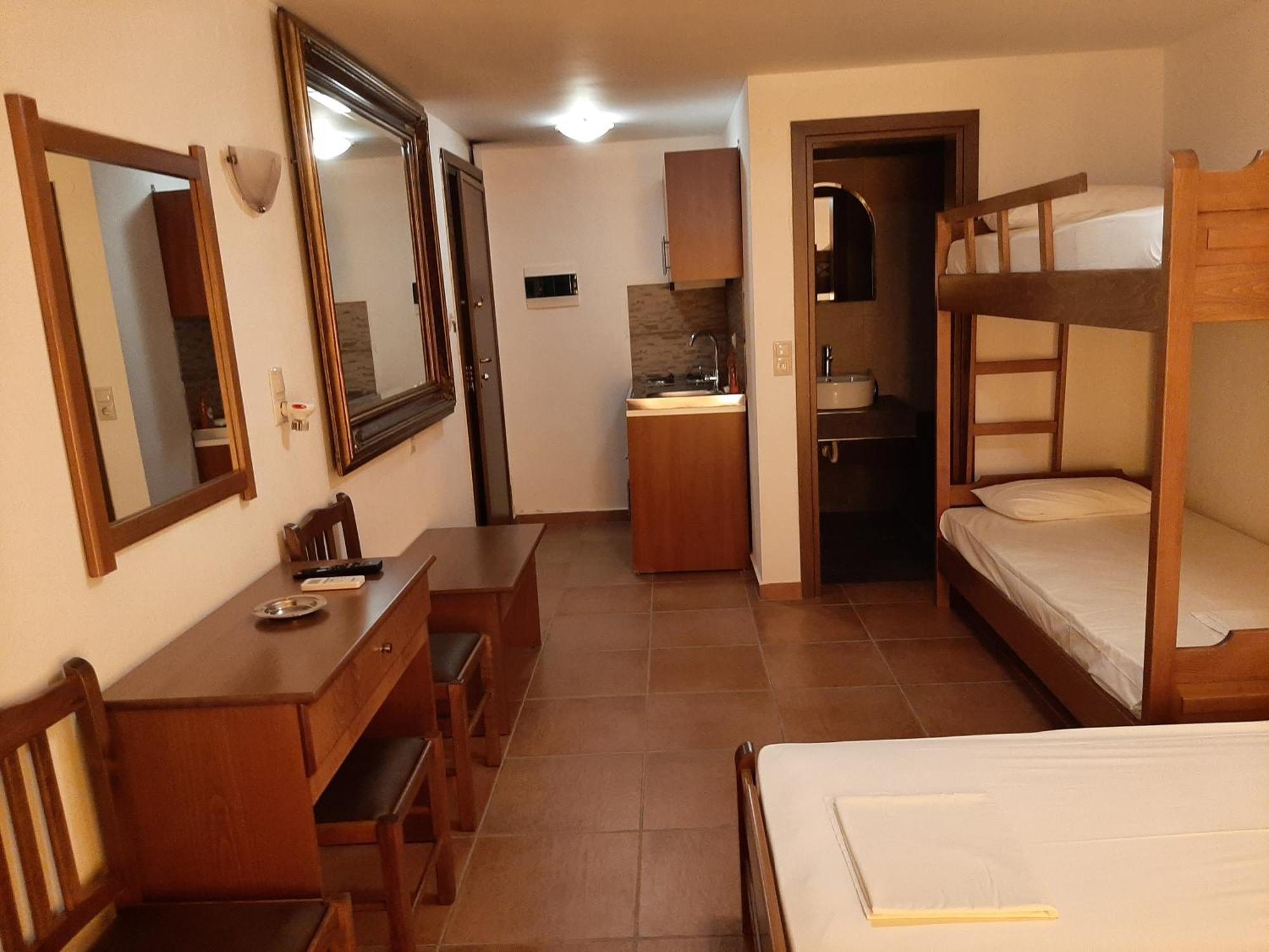 Hotel Kosmas Сарти Номер фото