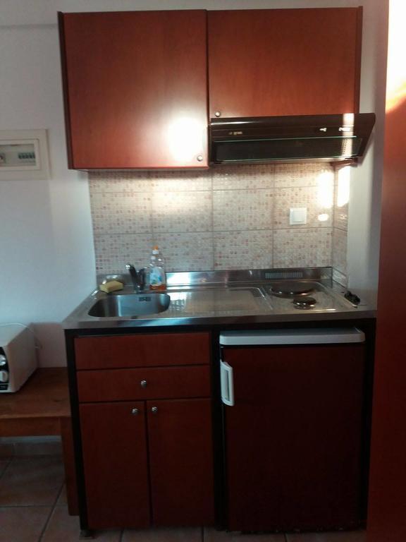 Hotel Kosmas Сарти Экстерьер фото