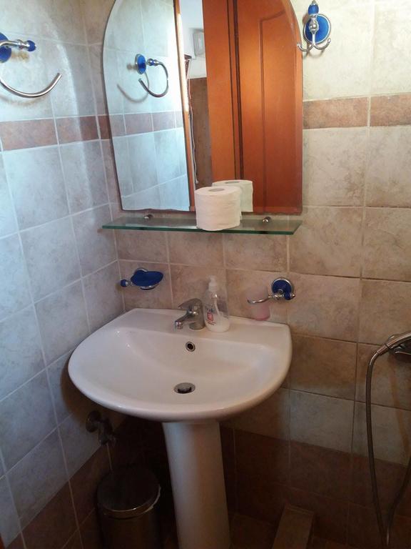 Hotel Kosmas Сарти Экстерьер фото