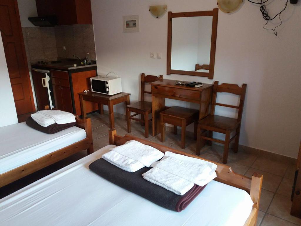 Hotel Kosmas Сарти Экстерьер фото